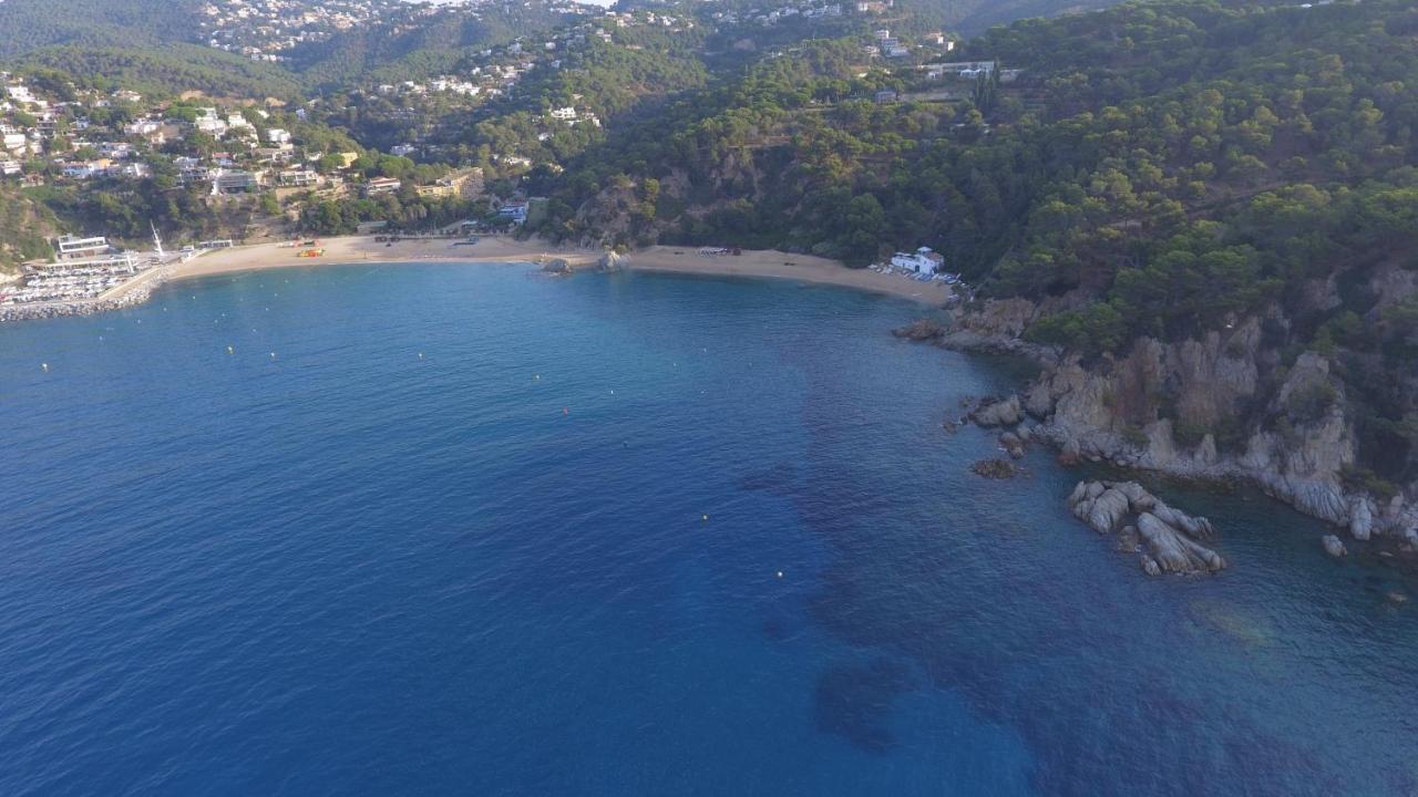 Happy Camp Mobile Homes In Camping Senia Cala Canyelles Льорет-де-Мар Экстерьер фото