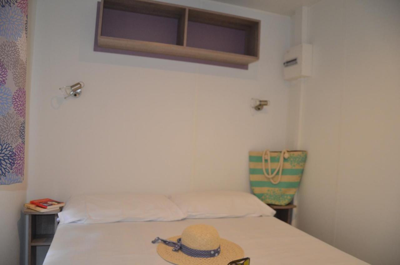 Happy Camp Mobile Homes In Camping Senia Cala Canyelles Льорет-де-Мар Экстерьер фото